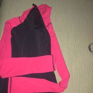 Long sleeve exercises shirt